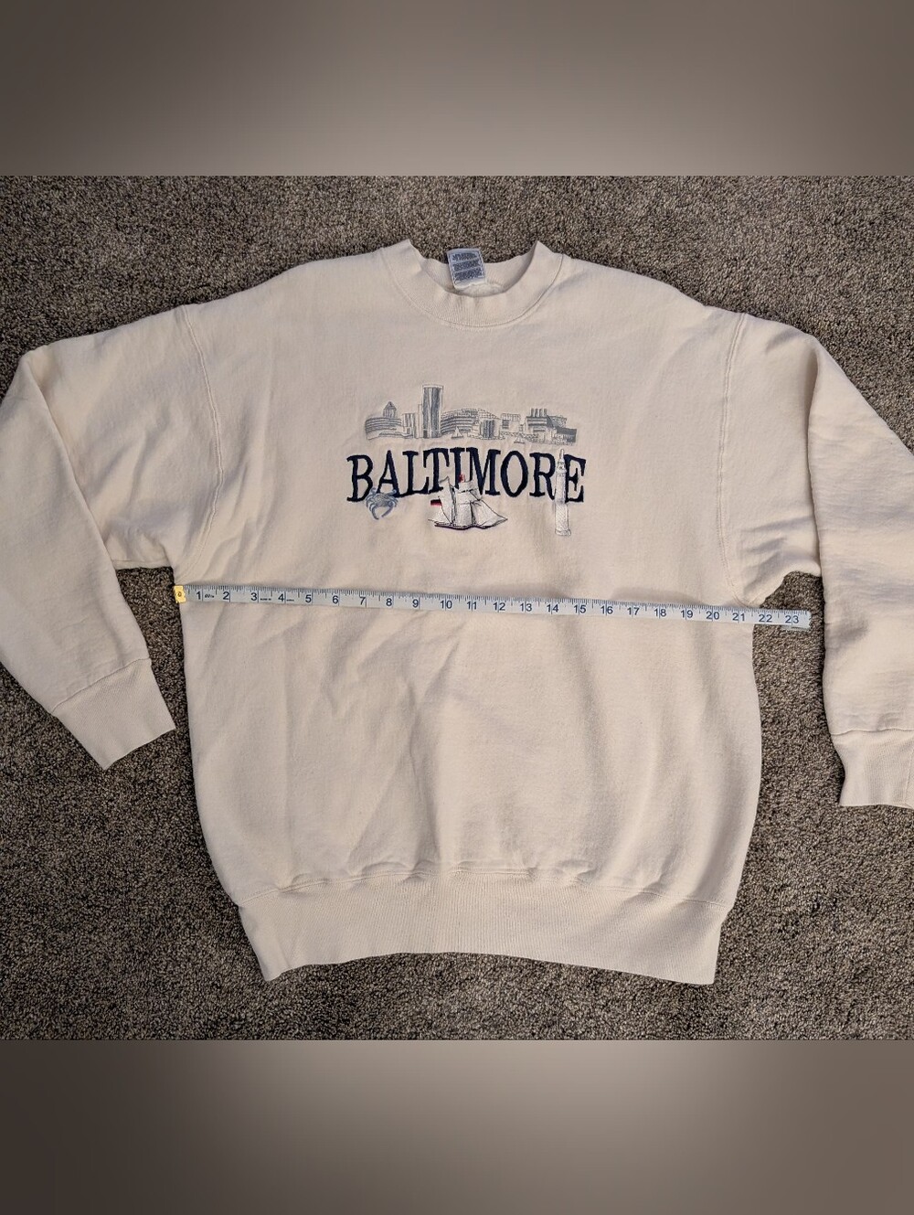 Fruit of the Loom Cream Heavy Sweatshirt with Baltimore Embroidered Logo Size XL